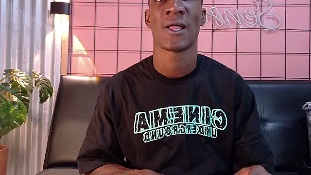 Snapshot of martin_killer chatting on February 20, 2026, 1:24 am martin killer online show from February 20, 2026, 1:24 am