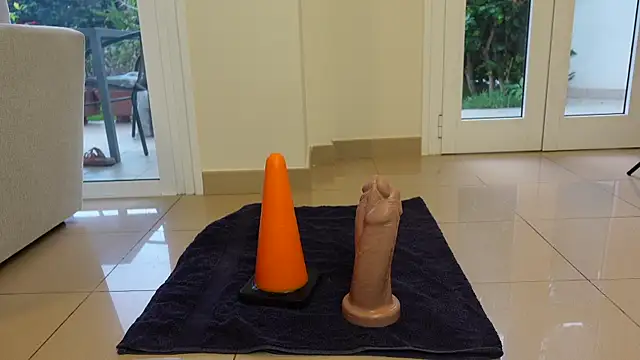 lady ana  online show from March 18, 2026, 6:53 pm