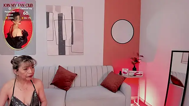 GraceElizabeth  online show from December 3, 2025, 9:03 pm