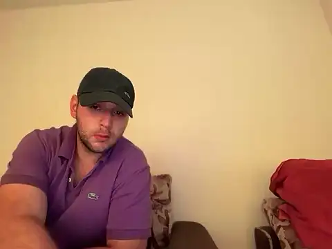 Snapshot of Flakka95 chatting on February 9, 2026, 2:26 pm Flakka95 online show from February 9, 2026, 2:26 pm