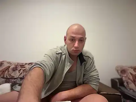 Snapshot of Flakka95 chatting on February 26, 2026, 1:05 am Flakka95 online show from February 26, 2026, 1:05 am