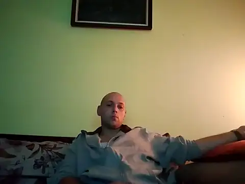 Flakka95 online show from November 9, 2025, 11:42 pm