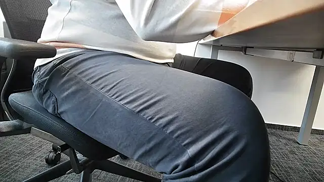 Snapshot of 69bezfleku chatting on November 10, 2025, 7:13 am 69bezfleku online show from November 10, 2025, 7:13 am