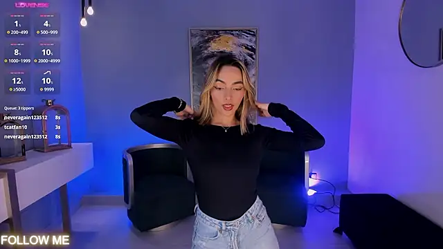 Snapshot of MelissaMoore_ chatting on February 1, 2026, 2:43 am MelissaMoore online show from February 1, 2026, 2:43 am