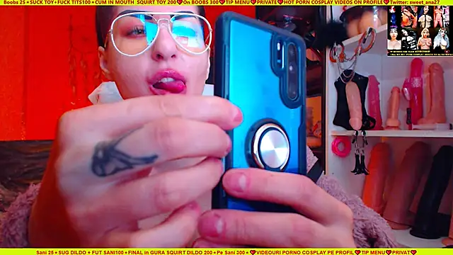 cuminmenowbbyx online show from December 14, 2025, 2:22 pm