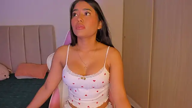 Snapshot of isa_bunny chatting on March 3, 2026, 4:08 am isa bunny online show from March 3, 2026, 4:08 am