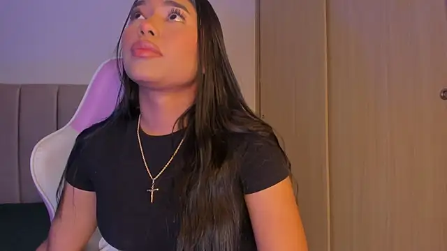 Snapshot of isa_bunny chatting on February 10, 2026, 6:23 am isa bunny online show from February 10, 2026, 6:23 am