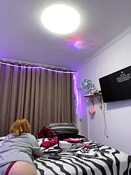 Patriciamoura69 online show from September 20, 2025, 12:04 am