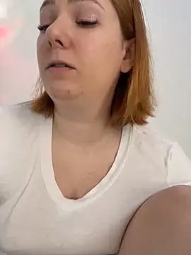 Patriciamoura69 online show from September 30, 2025, 3:51 pm