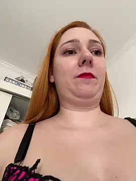 Patriciamoura69 online show from February 7, 2025, 5:40 pm