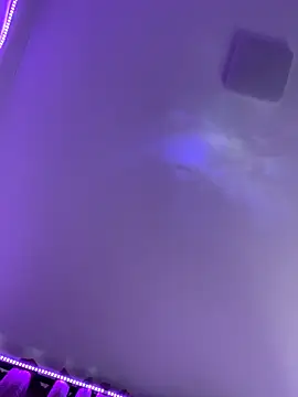 Patriciamoura69 online show from October 8, 2025, 5:02 pm