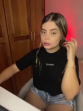 Miss valeriaa online show from March 24, 2026, 10:10 pm