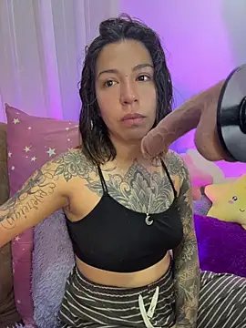  antonella dreamss online show from May 17, 2026, 12:05 pm
