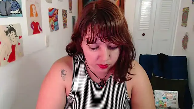 soynanabela28 online show from April 21, 2026, 2:51 am