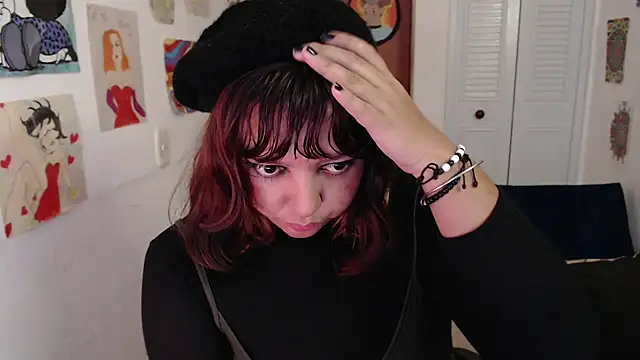 soynanabela28 online show from May 21, 2026, 10:51 pm