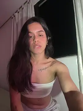 xlovelygirlx online show from March 1, 2025, 3:10 am