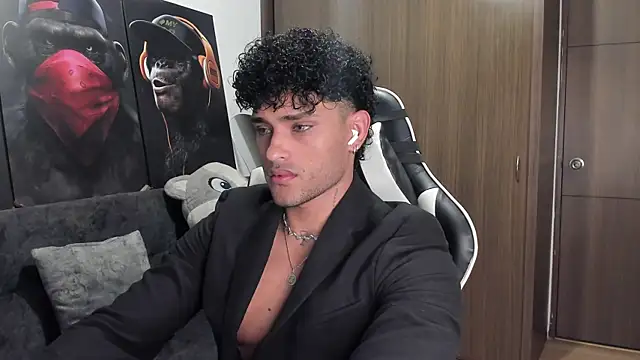 Alessandro Vanni online show from November 18, 2025, 1:10 am