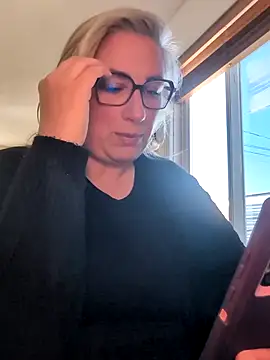 Canadian BBW online show from April 24, 2026, 8:22 pm