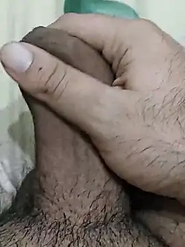 Snapshot of rockkyy9 chatting on February 1, 2026, 8:45 am rockkyy9 online show from February 1, 2026, 8:45 am