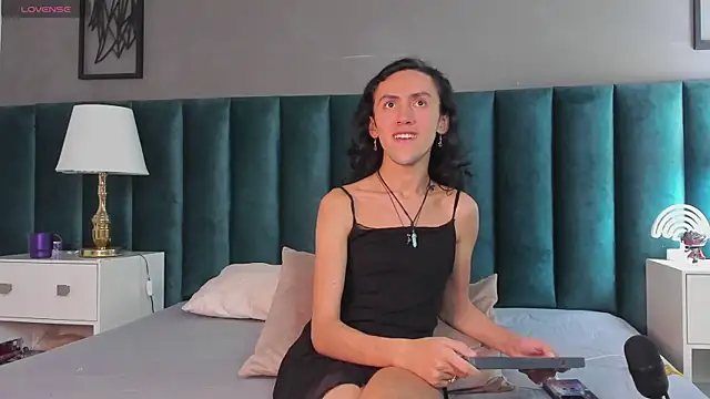 Karol fenixx online show from February 13, 2025, 8:13 pm