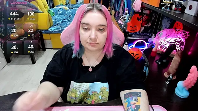 Snapshot of Softie_Sofy chatting on October 26, 2025, 3:51 am Softie Sofy online show from October 26, 2025, 3:51 am