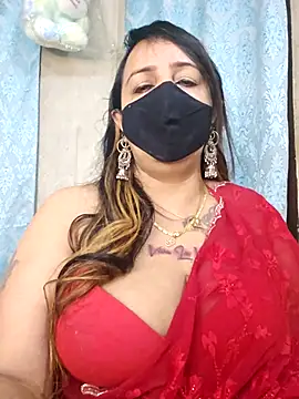 cute-tanvi online show from November 13, 2025, 1:09 am