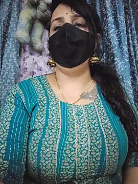 cute-tanvi online show from June 16, 2026, 1:00 pm