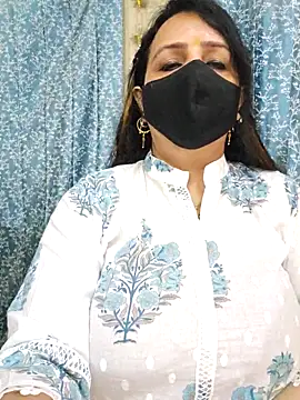 Snapshot of cute-tanvi chatting on February 28, 2025, 4:54 am cute-tanvi online show from February 28, 2025, 4:54 am