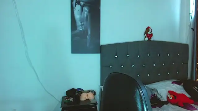 Snapshot of Kenisha_Sweet chatting on February 22, 2026, 7:15 pm Kenisha Sweet online show from February 22, 2026, 7:15 pm