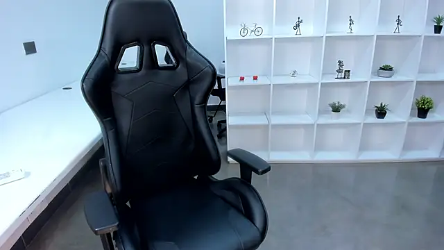 Snapshot of natural_bigboobs chatting on February 4, 2026, 7:42 pm natural bigboobs online show from February 4, 2026, 7:42 pm