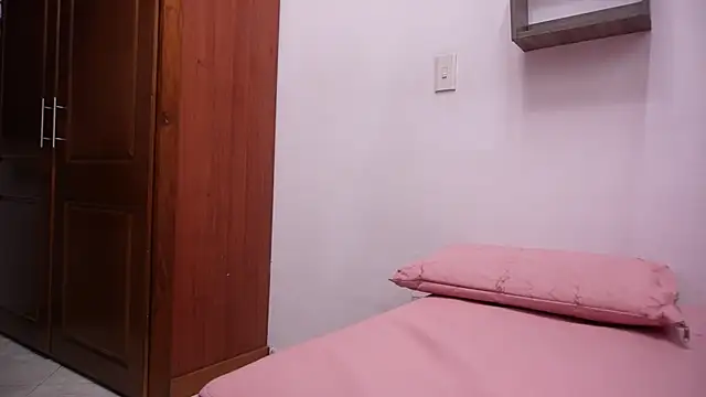 rousse coup online show from September 27, 2025, 7:20 pm