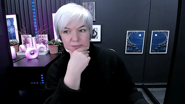 Snapshot of CarmenSoft chatting on February 28, 2026, 9:03 pm CarmenSoft online show from February 28, 2026, 9:03 pm