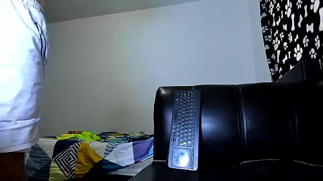 Snapshot of ares_sexxx chatting on November 15, 2025, 3:38 pm ares sexxx online show from November 15, 2025, 3:38 pm