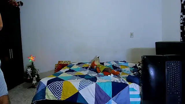 Snapshot of ares_sexxx chatting on November 19, 2025, 8:31 pm ares sexxx online show from November 19, 2025, 8:31 pm