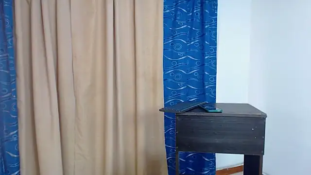 Snapshot of ares_sexxx chatting on March 20, 2025, 12:11 pm ares sexxx online show from March 20, 2025, 12:11 pm