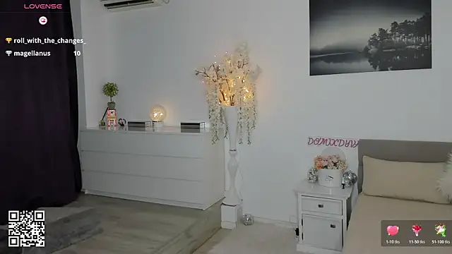 Snapshot of Domixdyva chatting on November 30, 2025, 6:30 pm Domixdyva online show from November 30, 2025, 6:30 pm