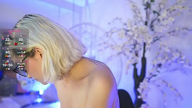 DalahiaRush online show from March 19, 2025, 5:50 pm