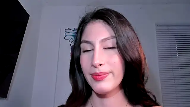 valeria gonzales  online show from February 27, 2025, 10:42 pm