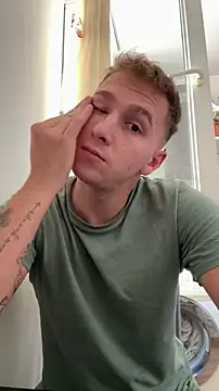 Oliver18k online show from October 30, 2025, 1:09 pm