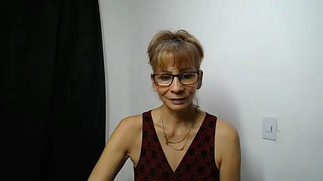 mommysexy16 online show from April 3, 2026, 6:09 am