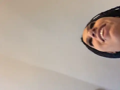 Snapshot of AaliyahHarris chatting on January 15, 2026, 2:53 pm AaliyahHarris online show from January 15, 2026, 2:53 pm