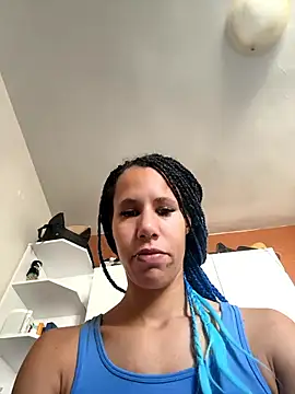 Snapshot of AaliyahHarris chatting on January 14, 2026, 8:18 am AaliyahHarris online show from January 14, 2026, 8:18 am