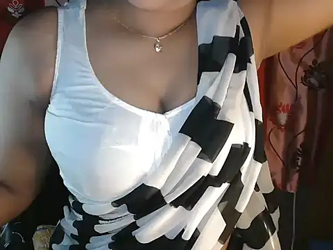 Snapshot of banglarani880 chatting on March 6, 2025, 4:28 pm banglarani880 online show from March 6, 2025, 4:28 pm