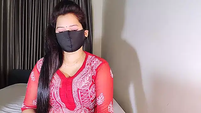 YourLovelyQueen online show from March 20, 2025, 8:19 pm