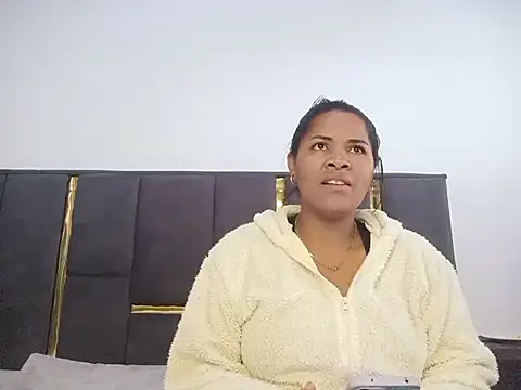 Snapshot of aleixane chatting on July 18, 2026, 7:17 am aleixane online show from July 18, 2026, 7:17 am