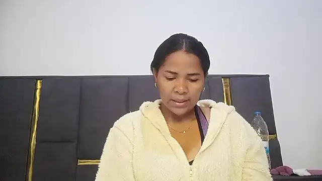 Snapshot of aleixane chatting on May 29, 2026, 5:35 am aleixane online show from May 29, 2026, 5:35 am