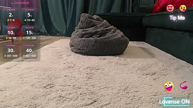 natasha-bigas online show from May 24, 2026, 8:42 pm