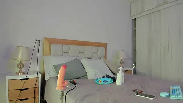 elena mature online show from January 11, 2026, 6:59 pm