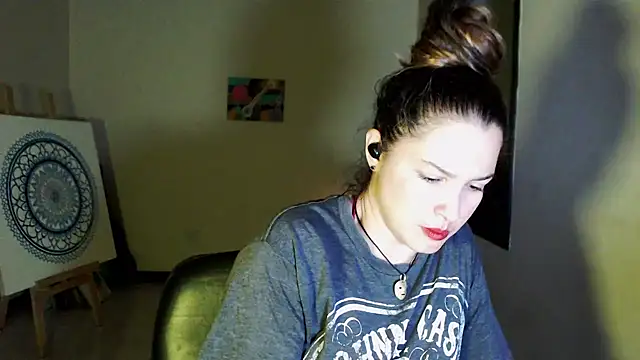 solamatista11 online show from February 10, 2025, 11:55 pm