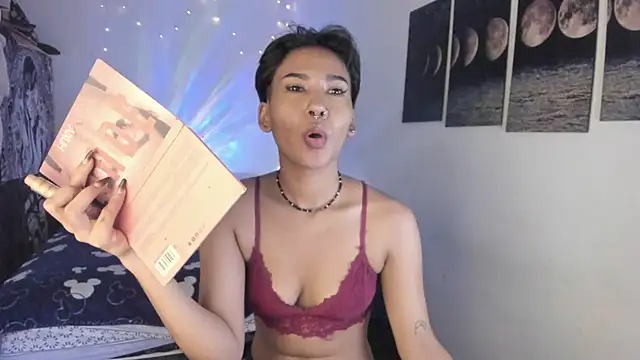 Snapshot of Mary_Rosse1 chatting on May 22, 2026, 12:25 pm Mary Rosse1 online show from May 22, 2026, 12:25 pm